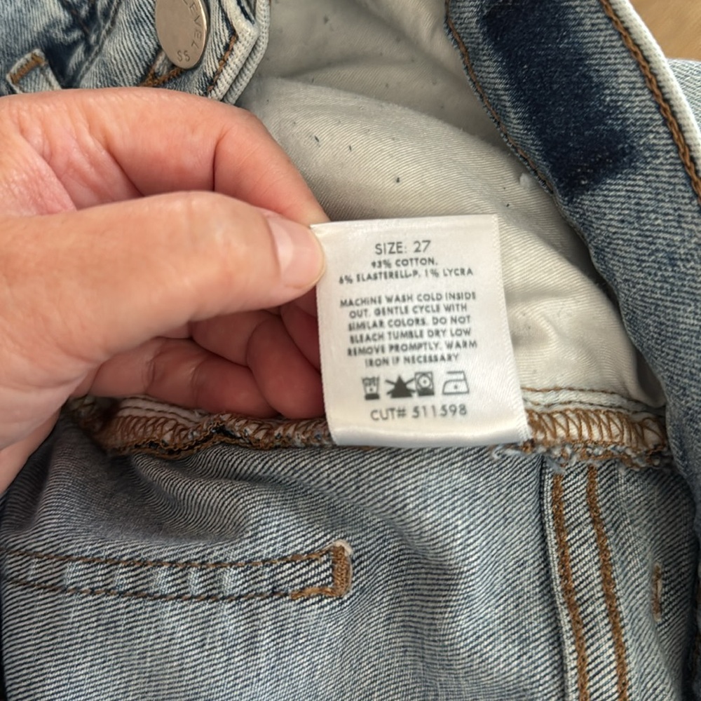 Level 99 UPCYCLED MIA HIGH RISE ANKLE jeans - Picture 10 of 11